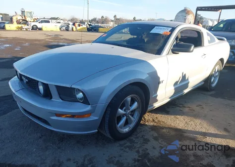 2007 Ford Mustang Gt Deluxe/Gt Premium z USA, uszkodzony, nr VIN 1ZVHT82H575208977